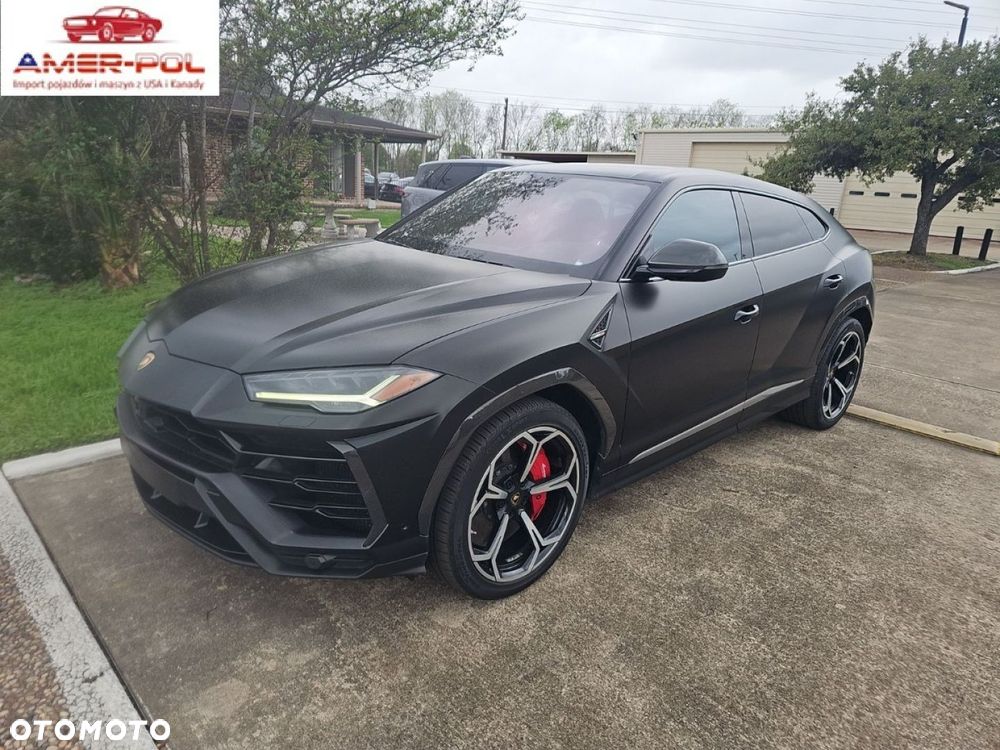 Lamborghini Urus - 1