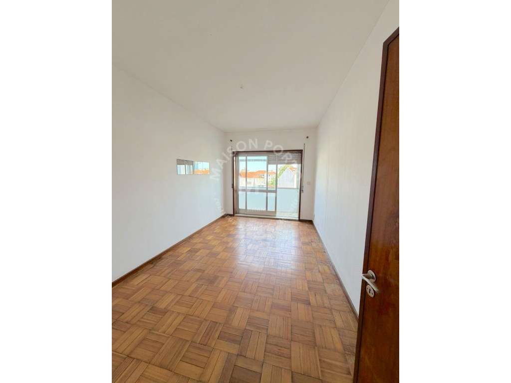Apartamento T1 com Varanda para Arrendamento Rua do Breiner, Cedofe... - Grande imagem: 2/14