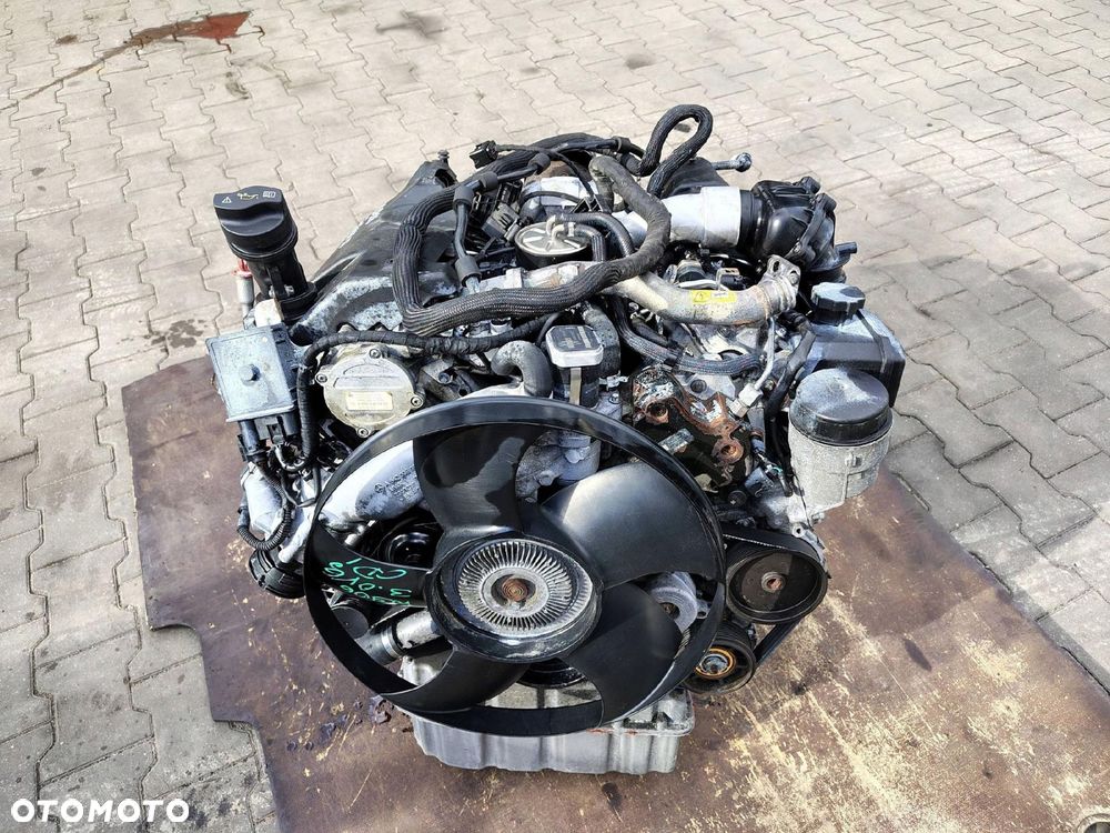 SILNIK SPRINTER W906 3.0 CDI 107 TYŚ KM KOMPLETNY BEZ TURBO 642 992 - 1