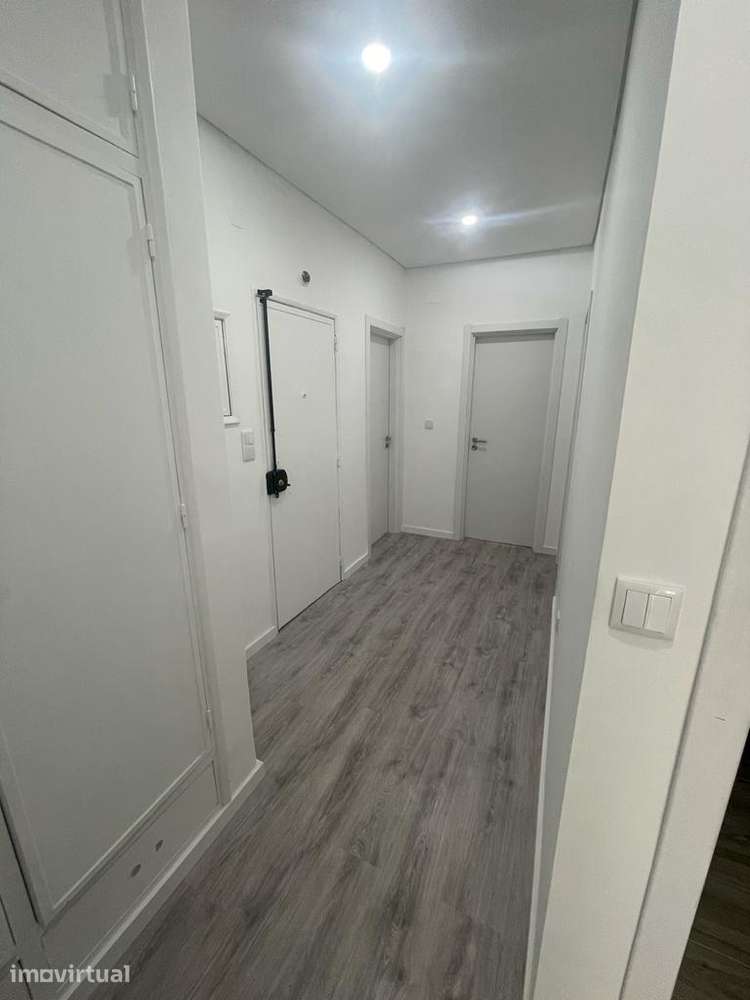 Apartamento T3, 1º andar na Verderena junto aos Barcos - Grande imagem: 5/10