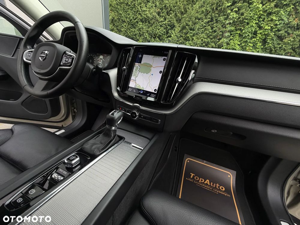 Volvo XC 60 D4 SCR Inscription - 16