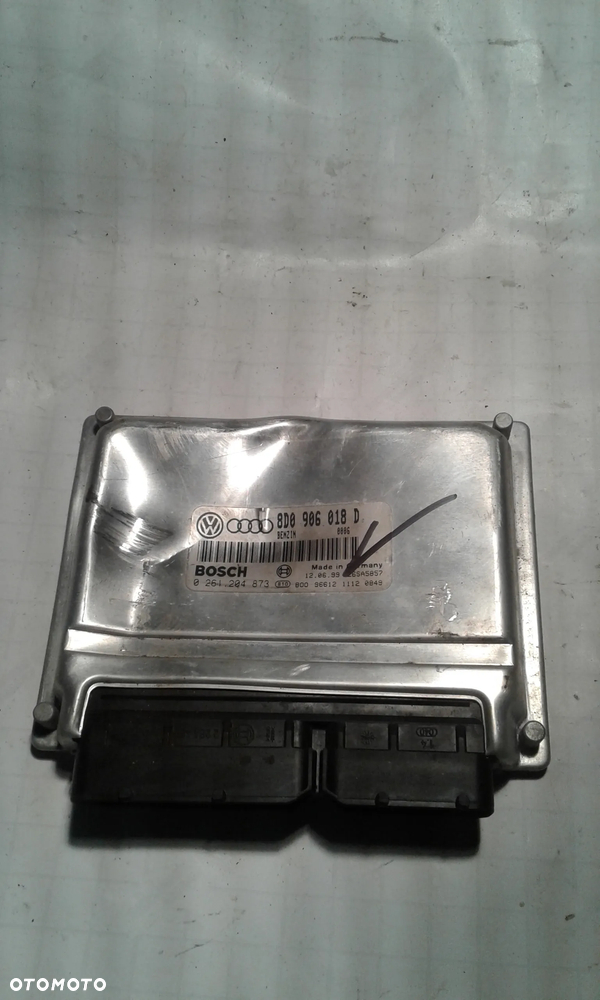 AUDI A4 1.8 STEROWNIK SILNIKA 8D0906018D