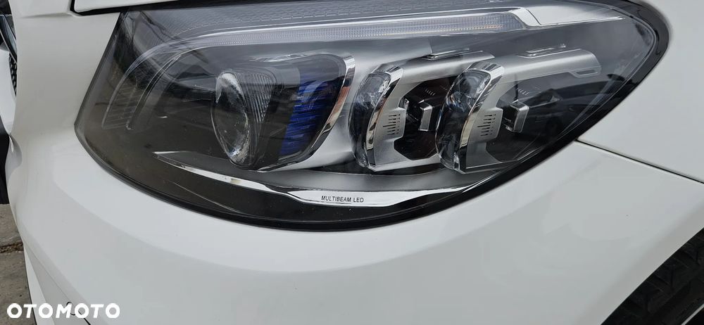 Mercedes-Benz Klasa C 220 d 4Matic 9G-TRONIC AMG Line - 13