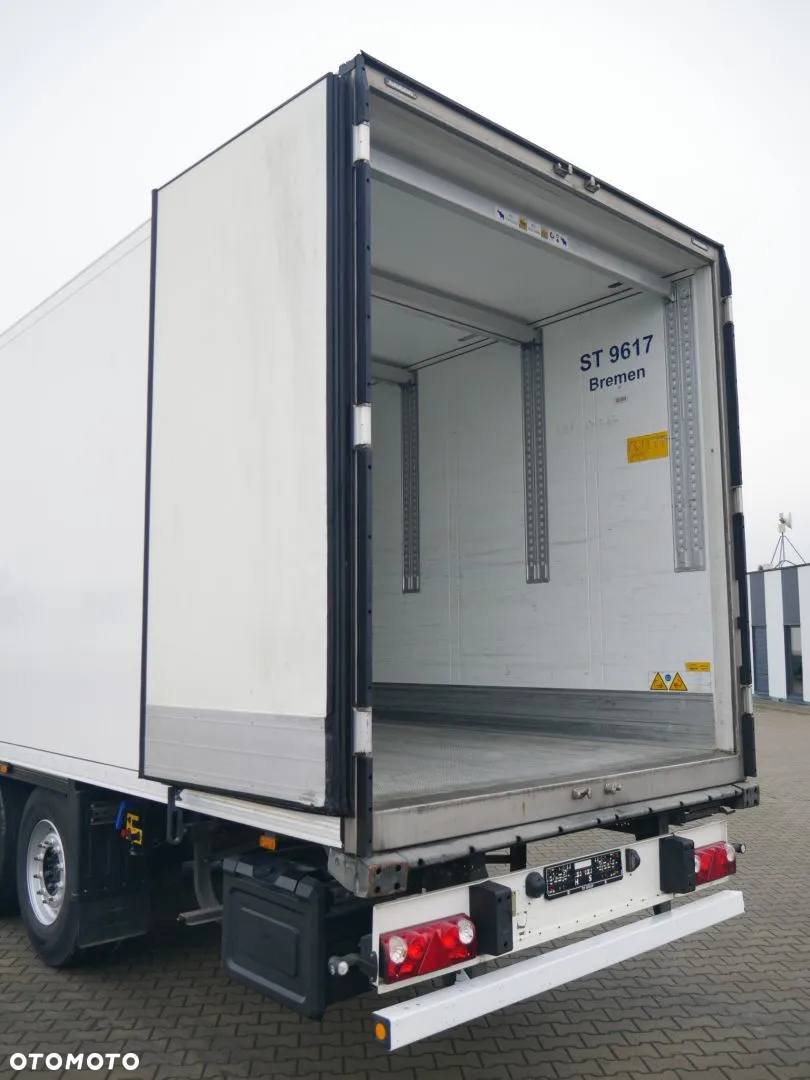 Schmitz Cargobull Chłodnia 60 / Doppelstock / Thermo King 300 / TIP 640645 - 11