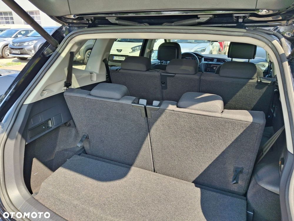 Volkswagen Tiguan Allspace 2.0 TDI 4Mot SCR Highline DSG 7os - 29