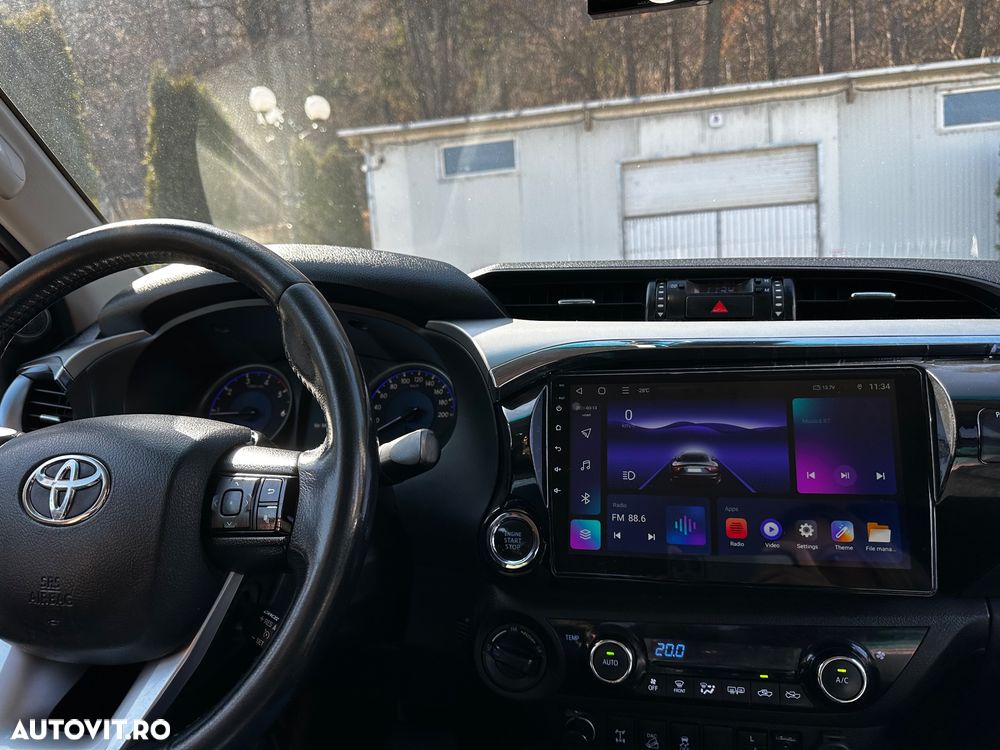 Toyota Hilux 4x4 Double Cab A/T cu Safety Sense Style - 9