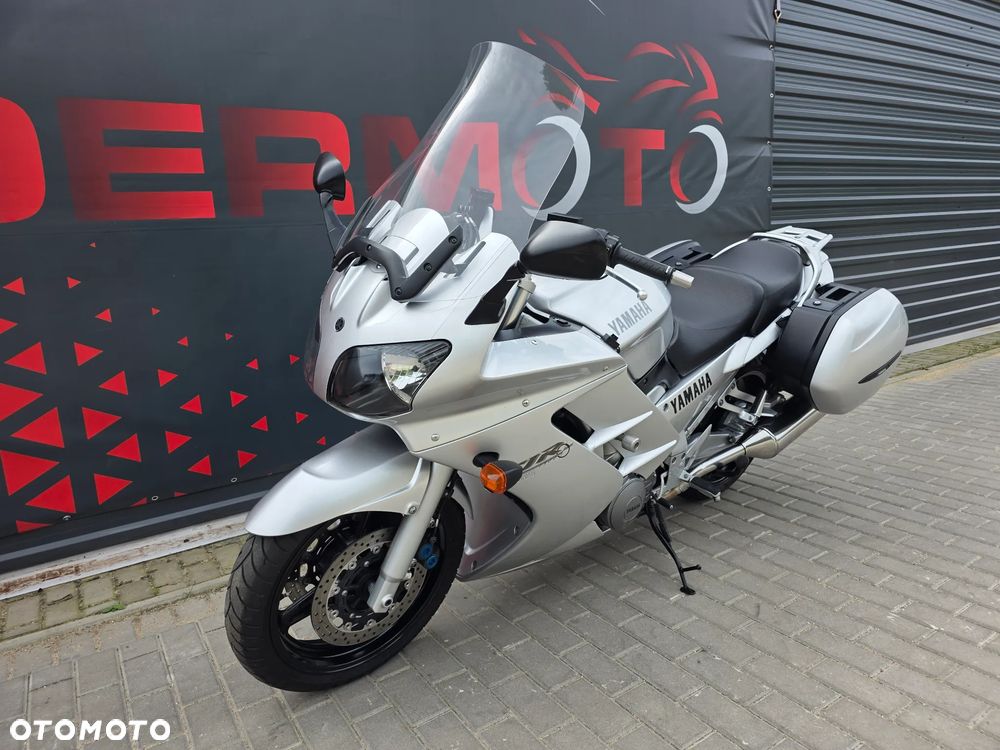 Yamaha FJR - 4