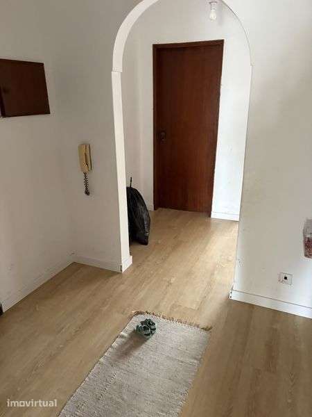 Apartamento T3 sem elevador - Grande imagem: 3/7