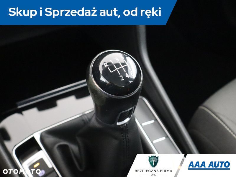 Volkswagen Golf Sportsvan - 15