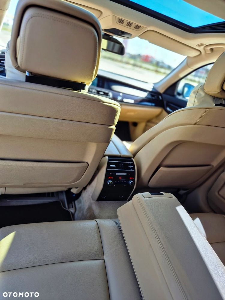 BMW Seria 7 - 23