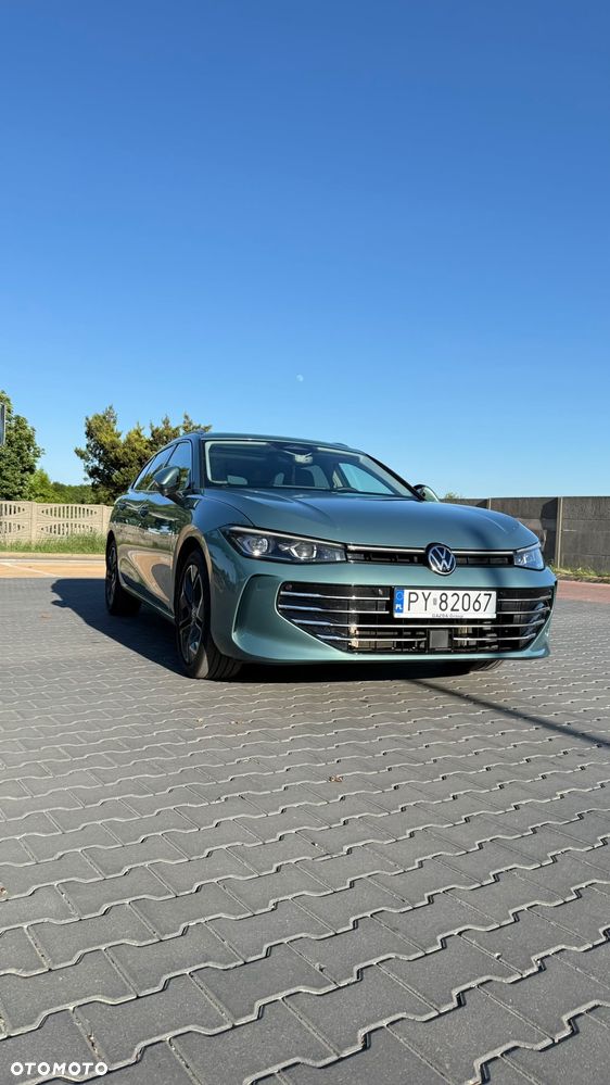 Volkswagen Passat - 2