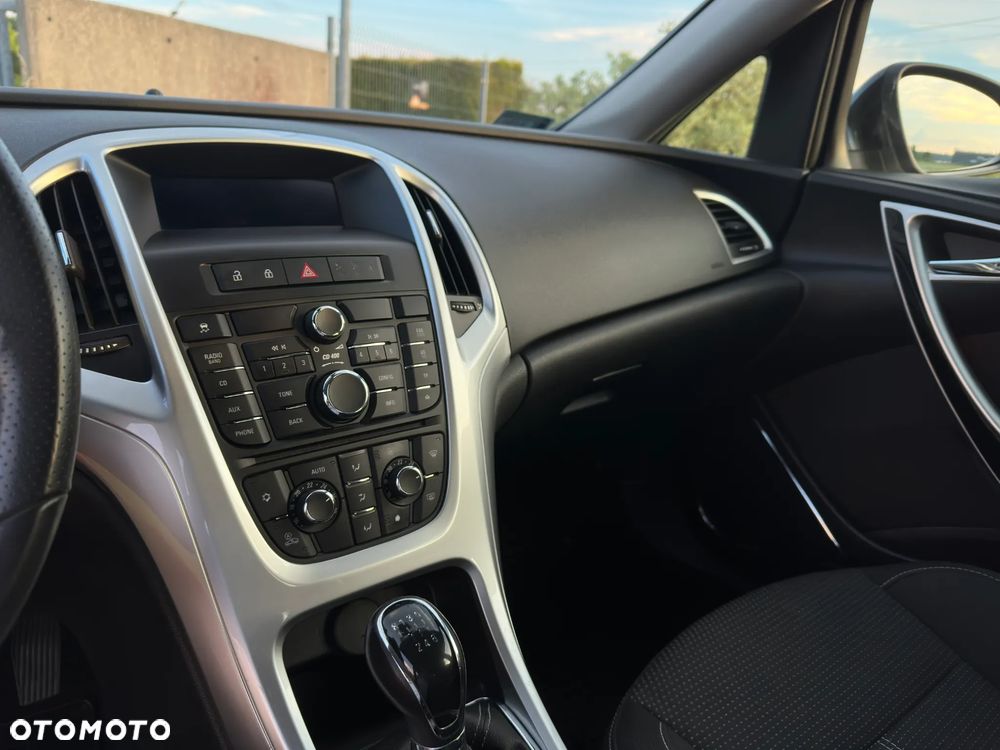Opel Astra 1.4 T Enjoy S&S - 12
