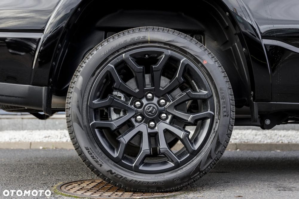 RAM 1500 Limited Night - 31