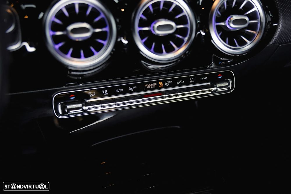 Mercedes-Benz A 180 d 7G-DCT AMG Line - 16