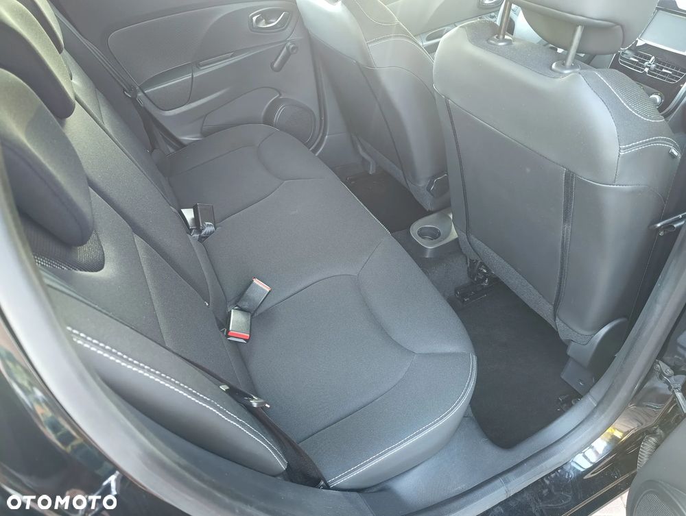Renault Clio 0.9 TCe Business - 12