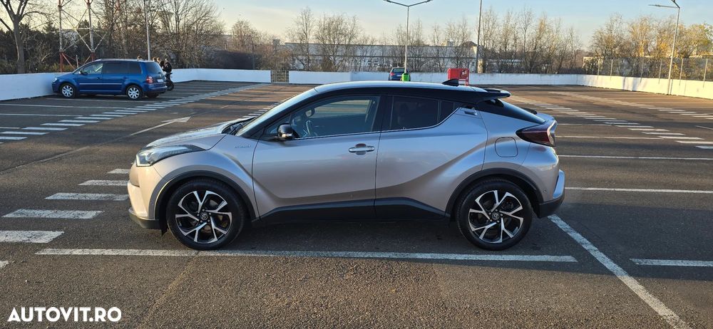 Toyota C-HR Hybrid Style Selection - 30