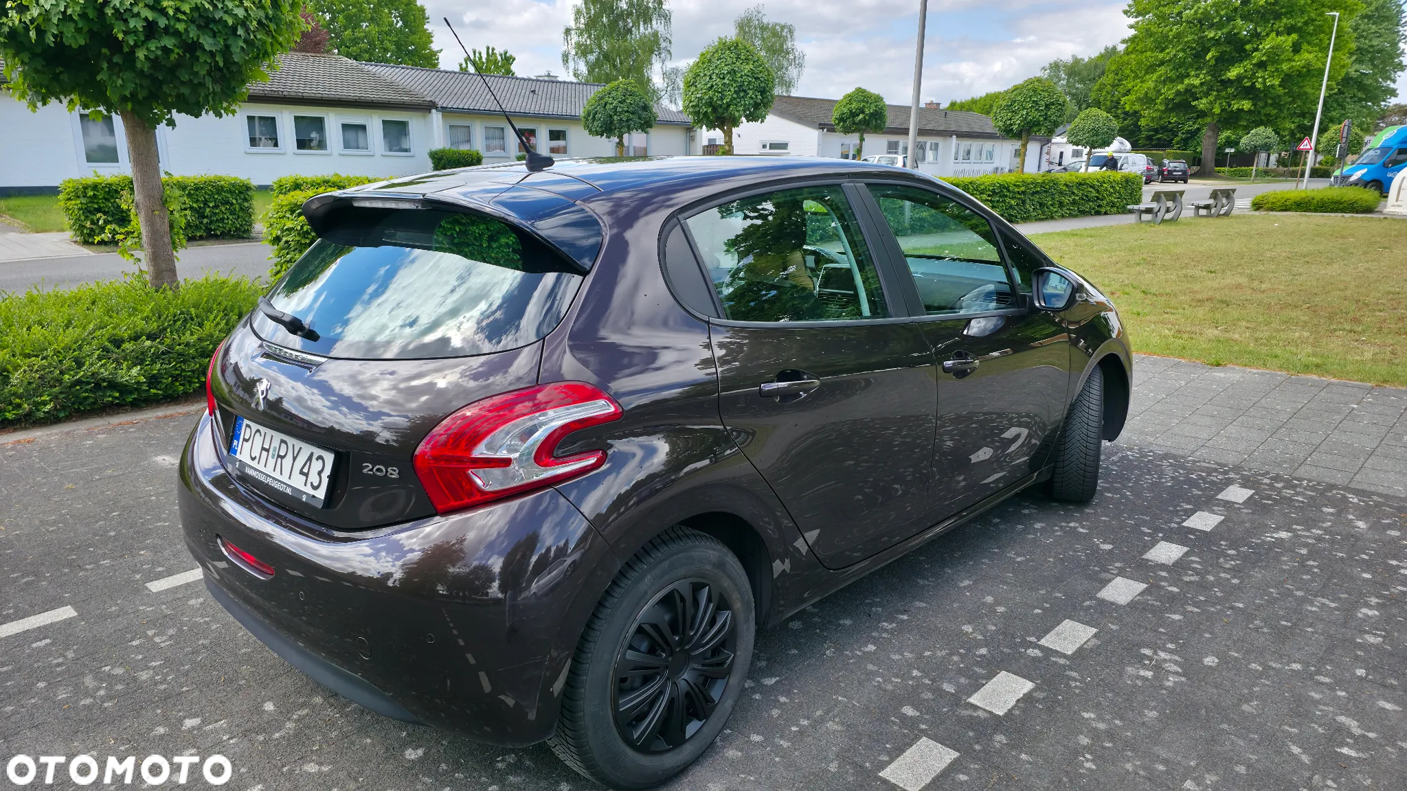 Peugeot 208 - 5