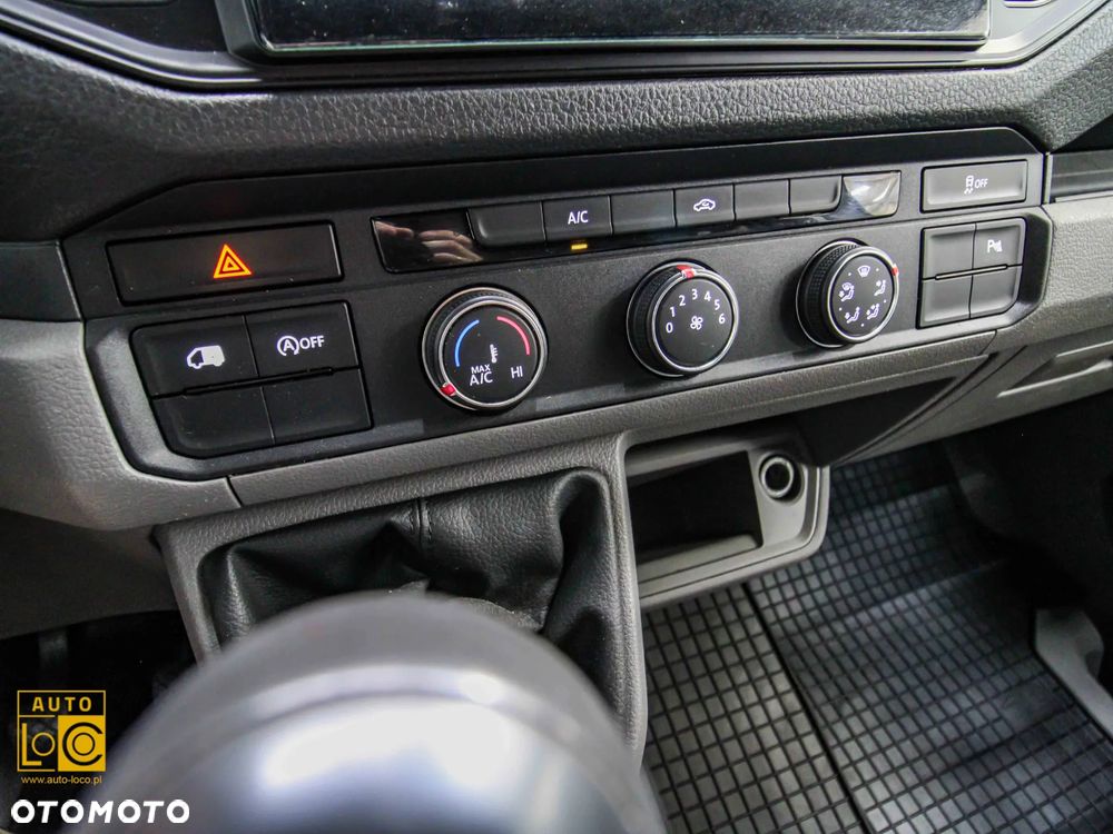 Volkswagen CRAFTER BRYGADÓWKA 7 OSÓB - 22