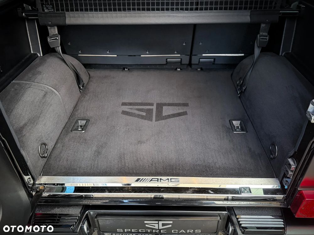 Mercedes-Benz Klasa G AMG 63 AMG SPEEDSHIFT 7G-TRONIC - 33