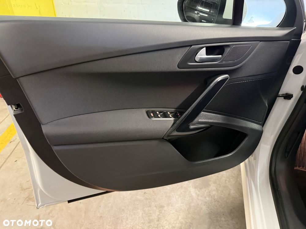 Peugeot 508 2.0 HDi Allure - 16