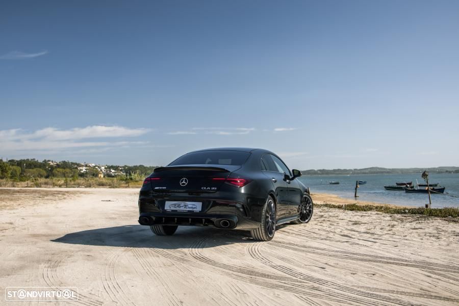 Mercedes-Benz CLA 35 AMG - 17