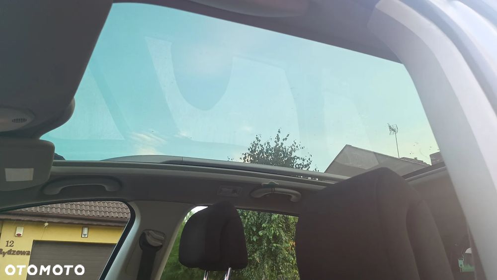 Peugeot 308 HDi FAP 135 Platinum - 15