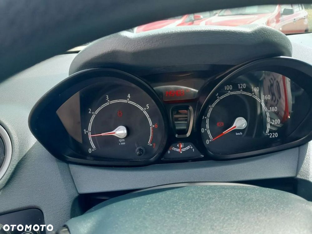 Ford Fiesta - 8