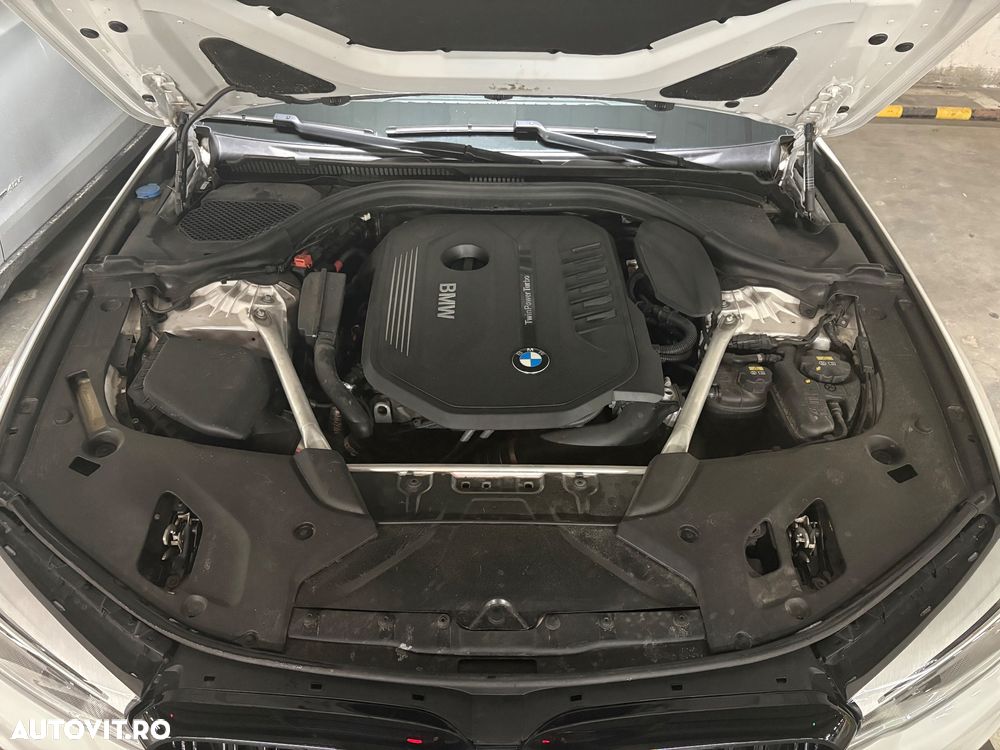 BMW Seria 5 540i xDrive AT - 22