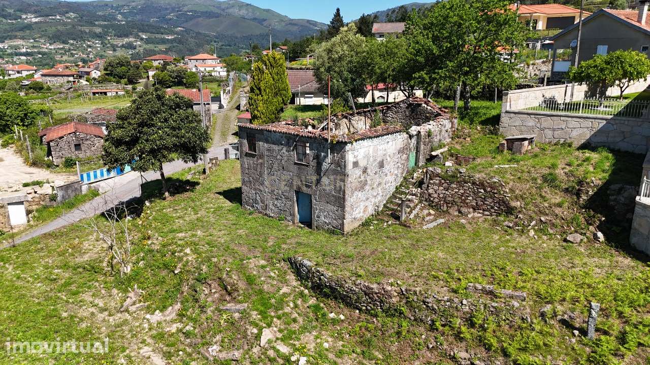 Moradia para Reconstrução Total em Vilela – Arcos de Valdevez - Grande imagem: 2/31