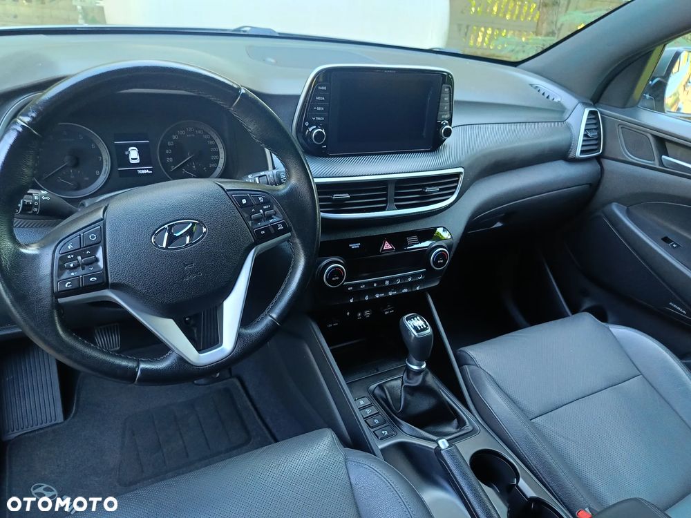 Hyundai Tucson - 25