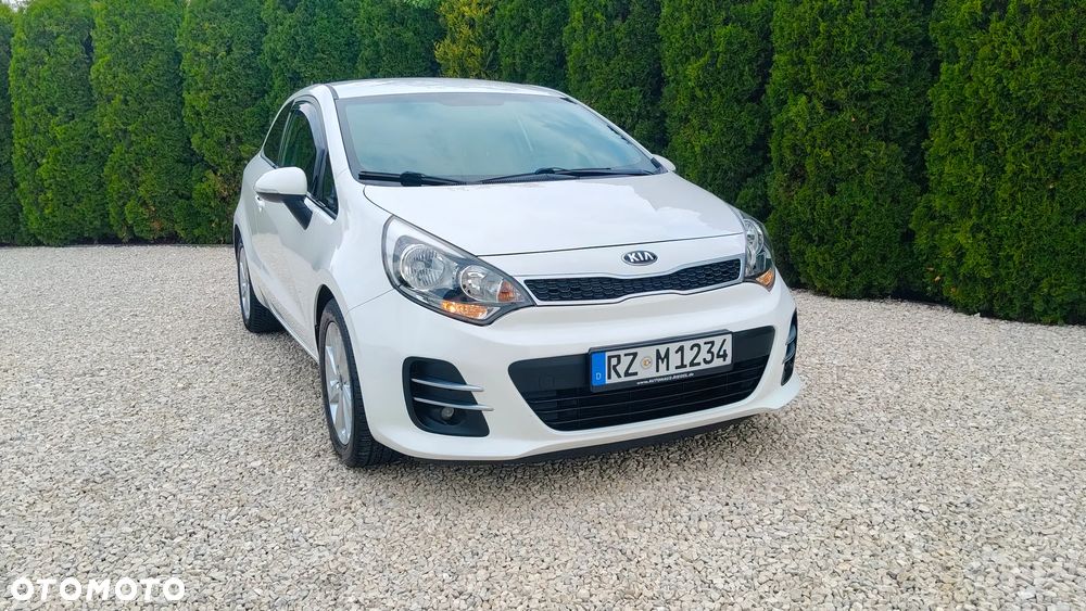 Kia Rio 1.4 Dream Team Edition - 8