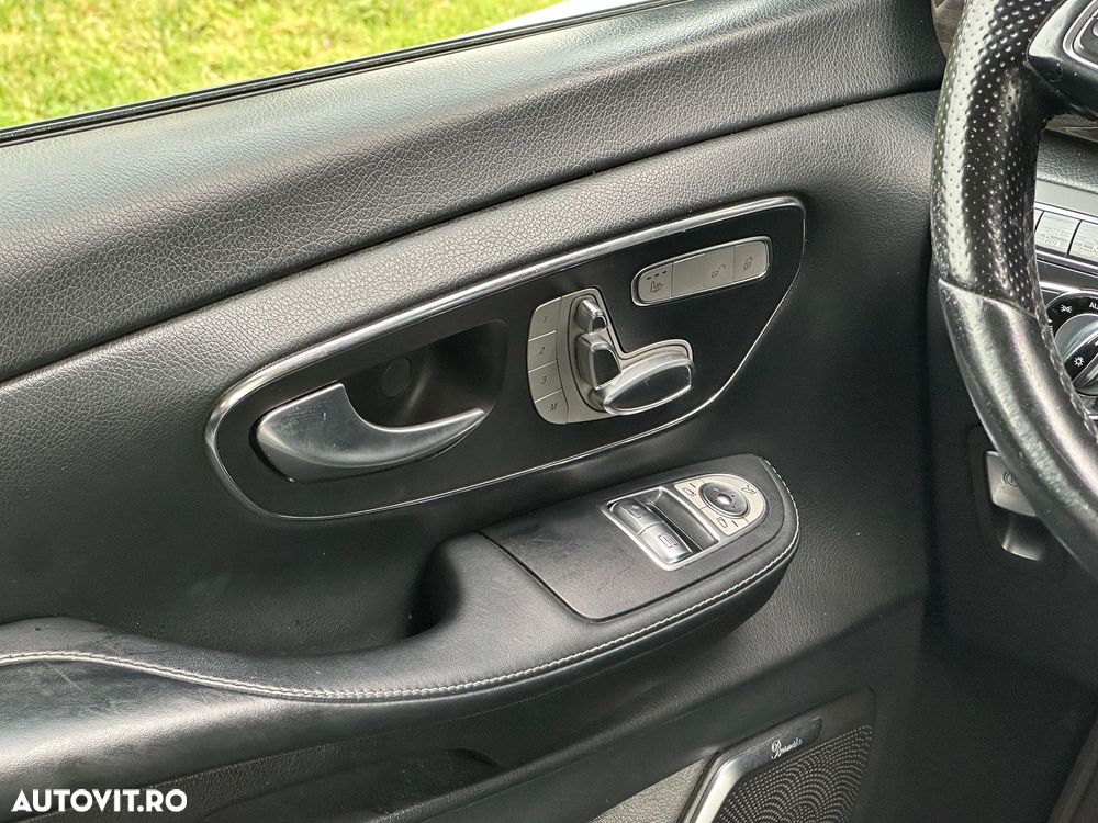 Mercedes-Benz V - 8