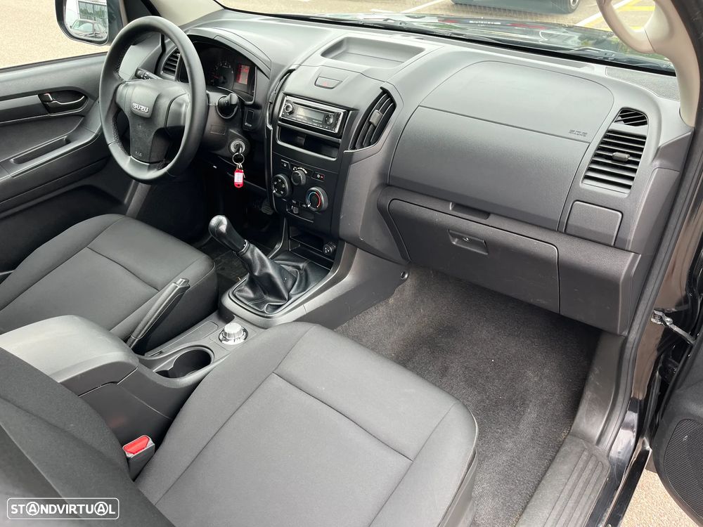 Isuzu D-Max - 17