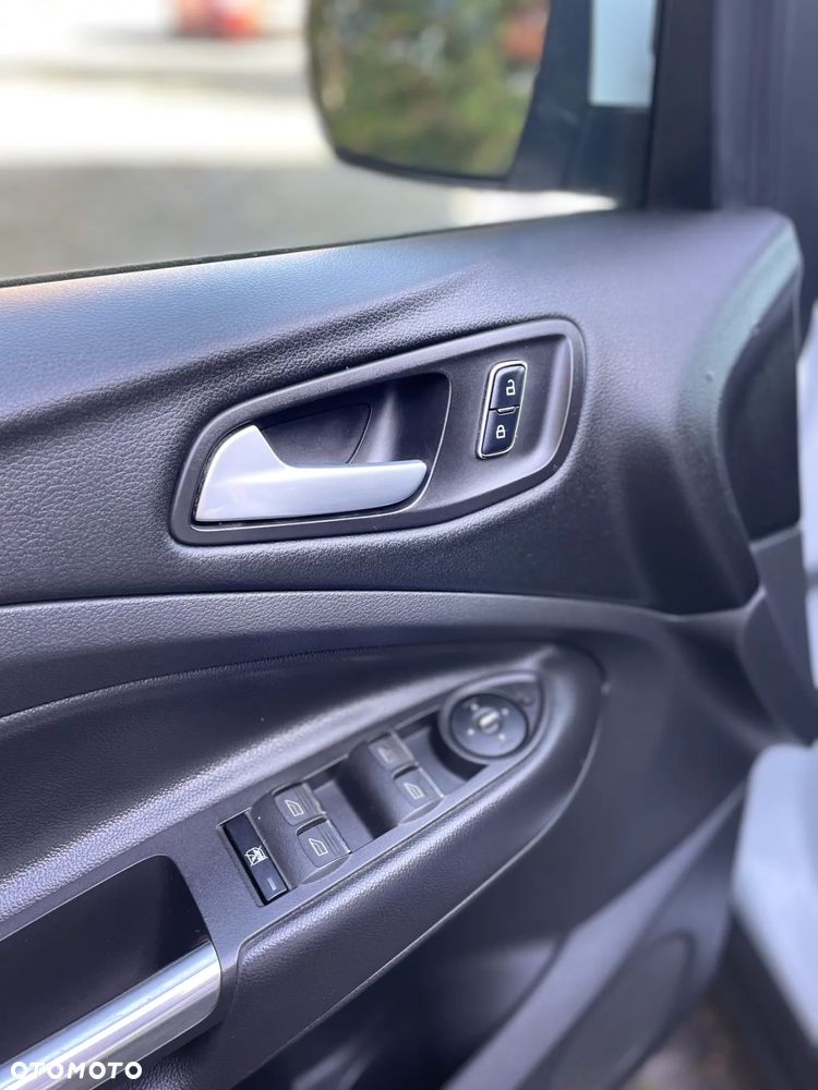 Ford Kuga 2.0 TDCi Trend - 14