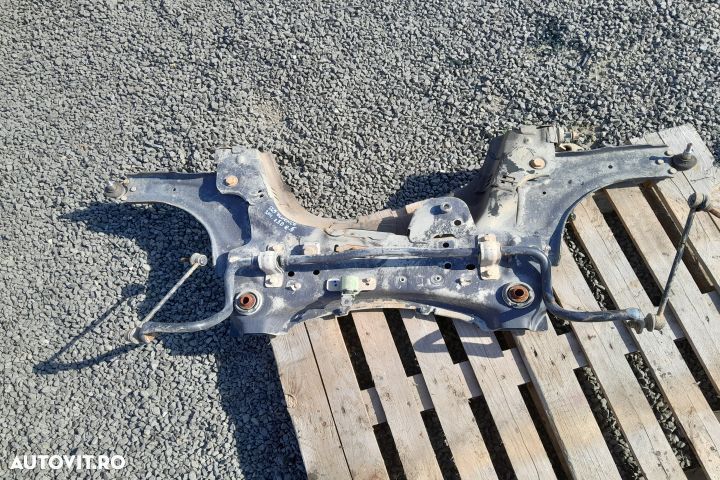 Punte fata Renault Fluence 1 [2009 - 2013] Sedan 1.6 MT (110 hp) - 1