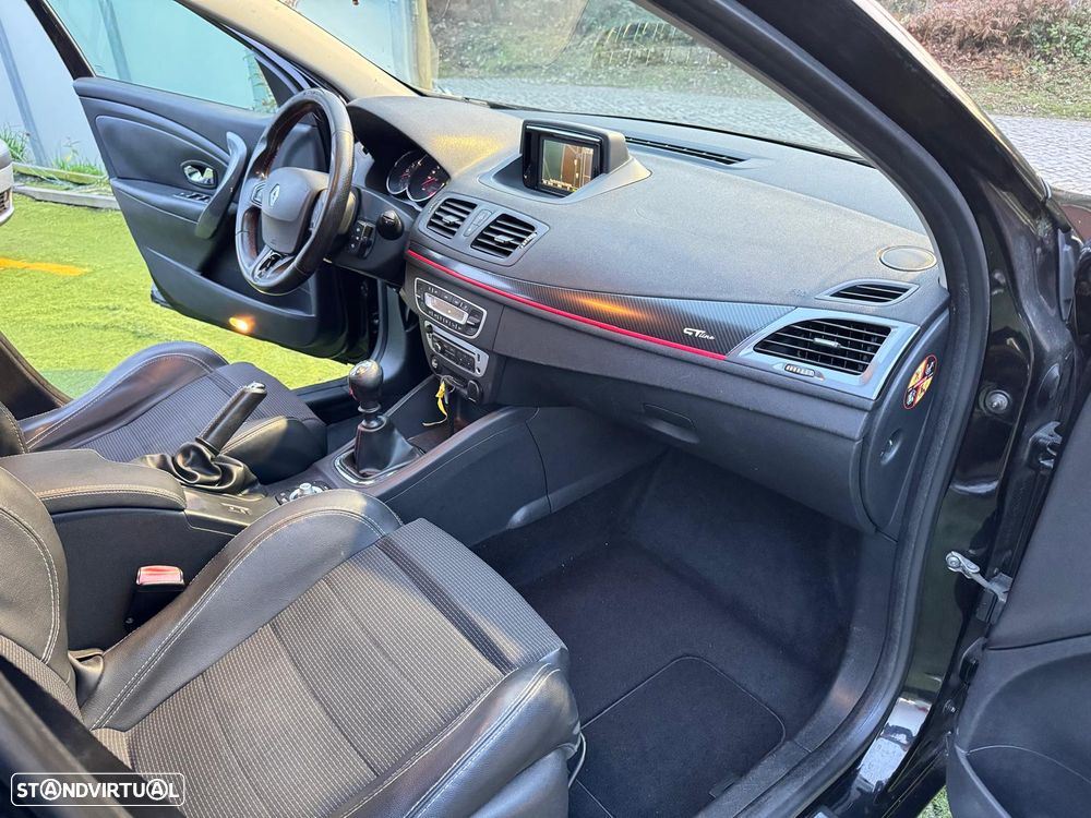 Renault Mégane Sport Tourer 1.5 dCi GT Line - 4