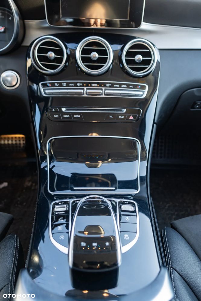 Mercedes-Benz GLC - 11