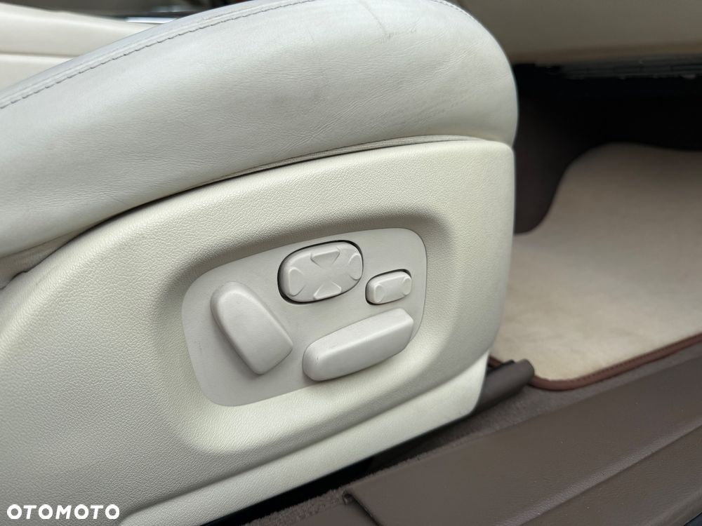 Jaguar XJ XJ8 4.2 Executive Last Edition - 27