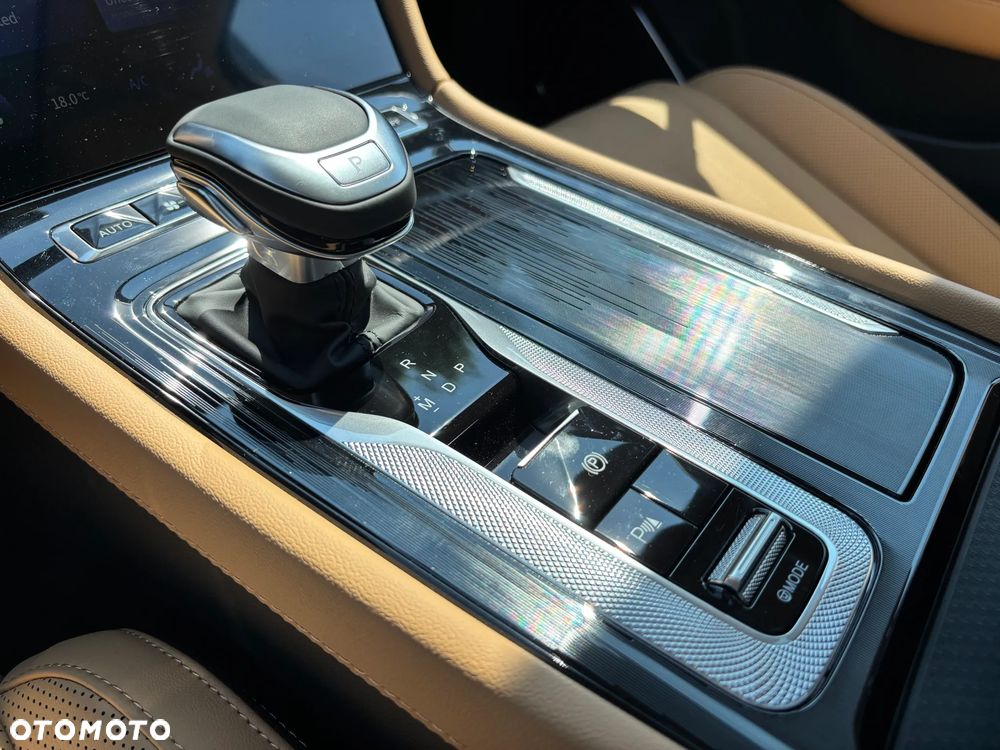 Hongqi H5 2.0T Comfort - 21