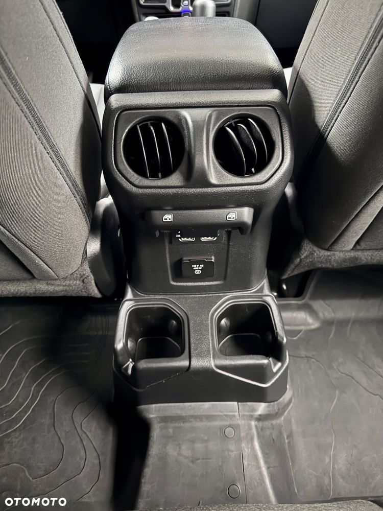 Jeep Gladiator - 35
