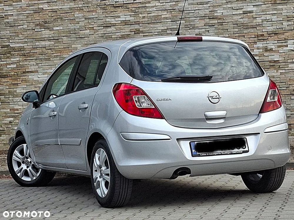 Opel Corsa 1.4 16V 150 Jahre - 24