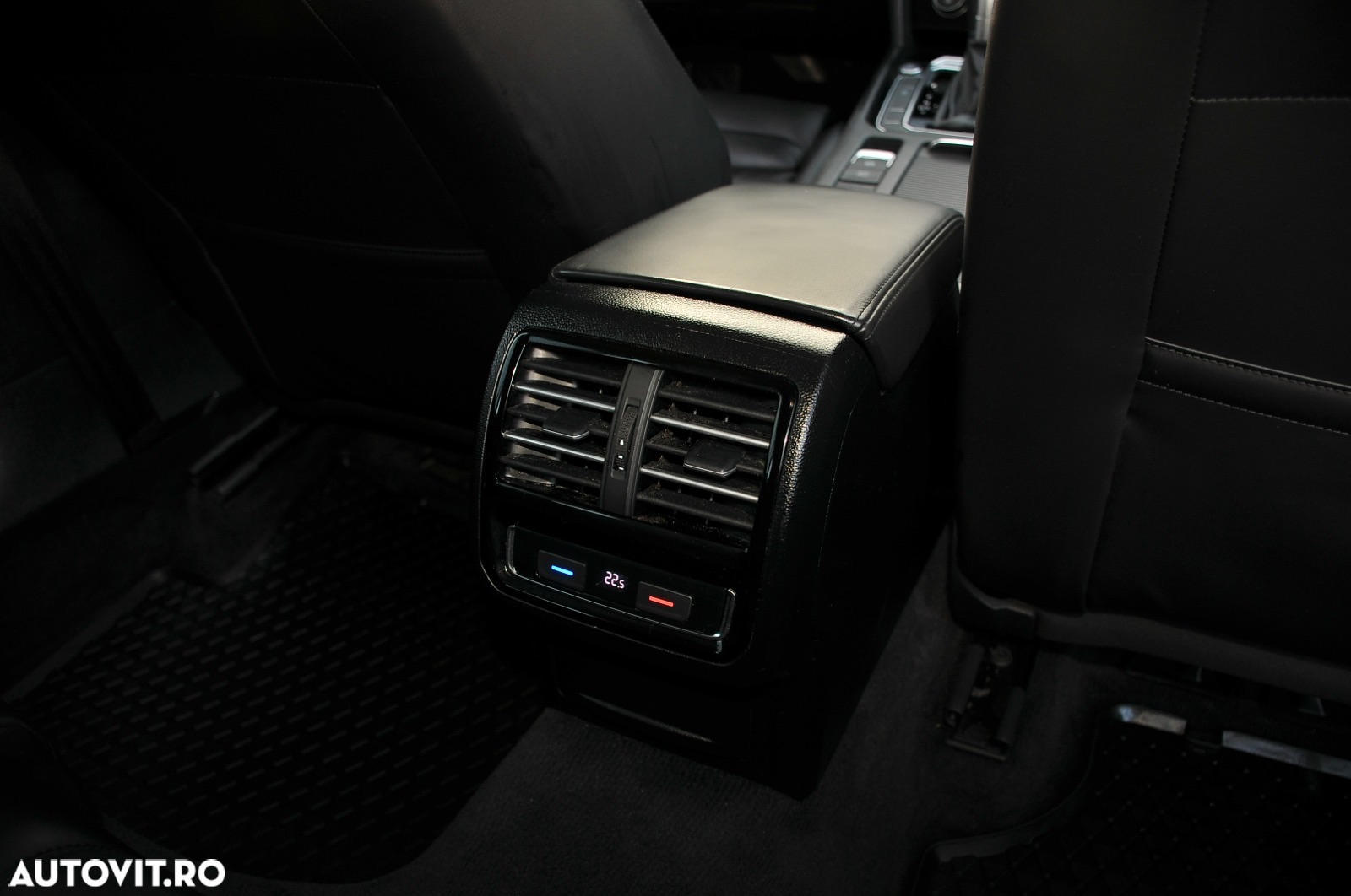Volkswagen Passat - 15