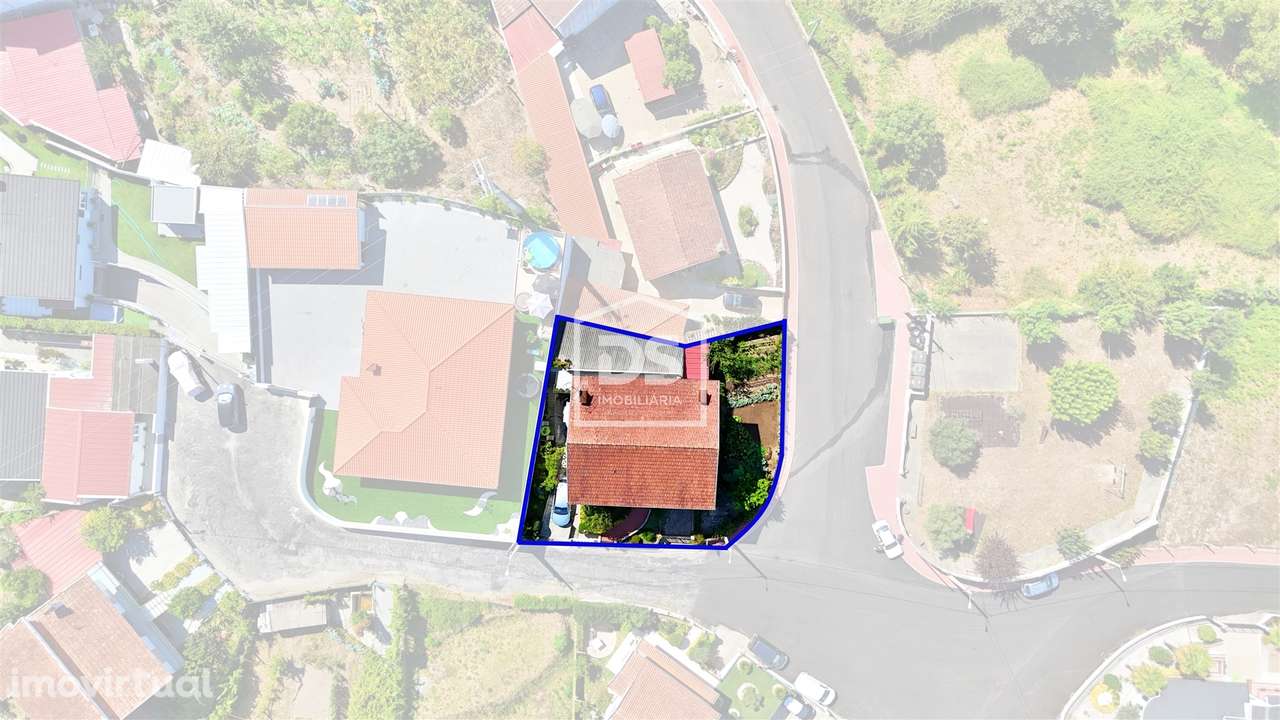 Moradia Isolada T5 Venda em Vilar do Torno e Alentém,Lousada - Grande imagem: 3/23