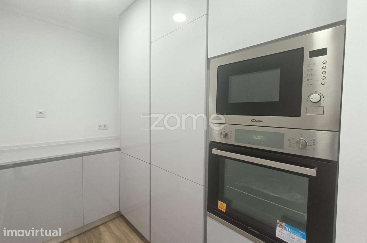 Apartamento T3 com Excelentes Áreas e Varandas – Remodelado a Estre... - Grande imagem: 4/20