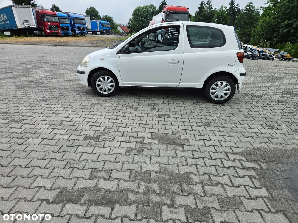 Toyota Yaris - 9