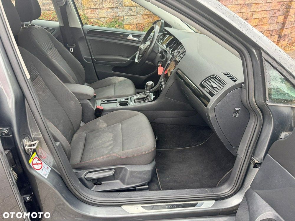 Volkswagen Golf 1.0 TSI DSG Sound - 16