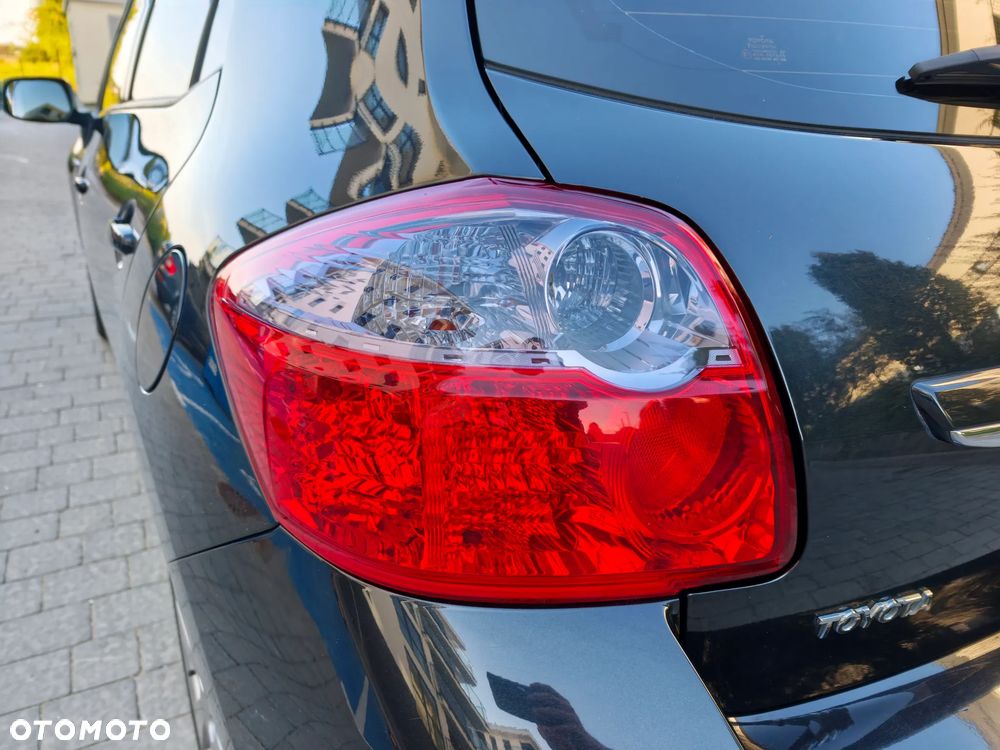 Toyota Auris - 14