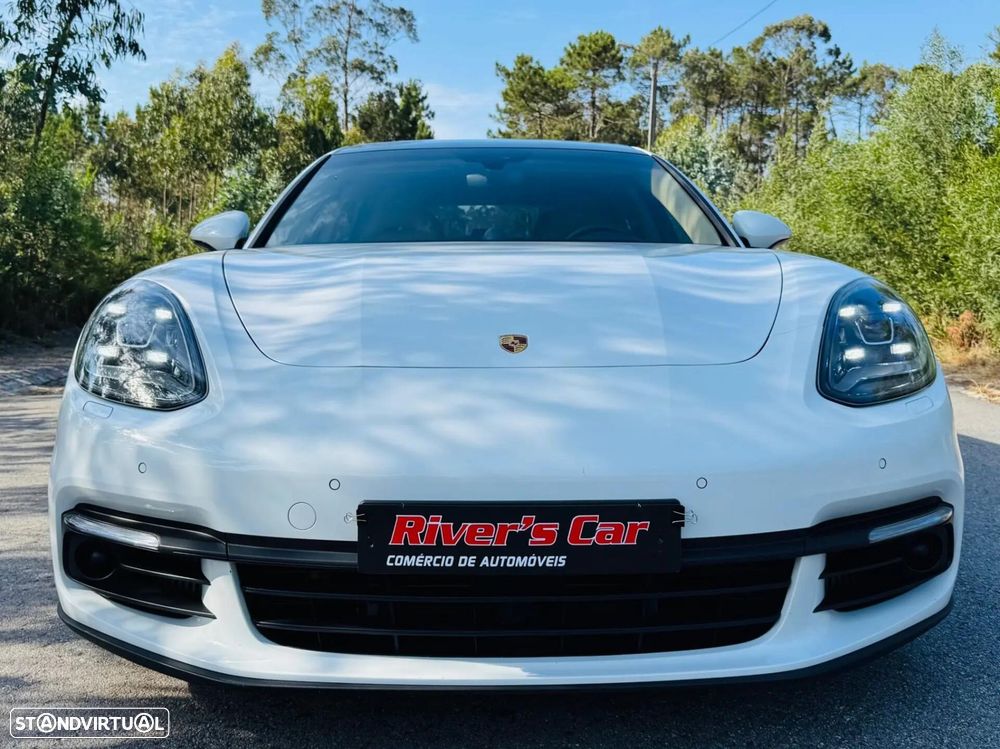 Porsche Panamera Sport Turismo 4 E-Hybrid - 5