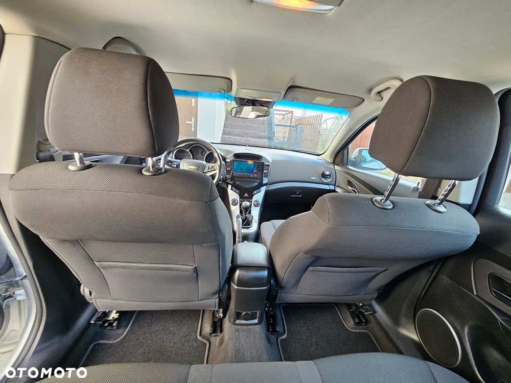 Chevrolet Cruze 1.8 LT - 15