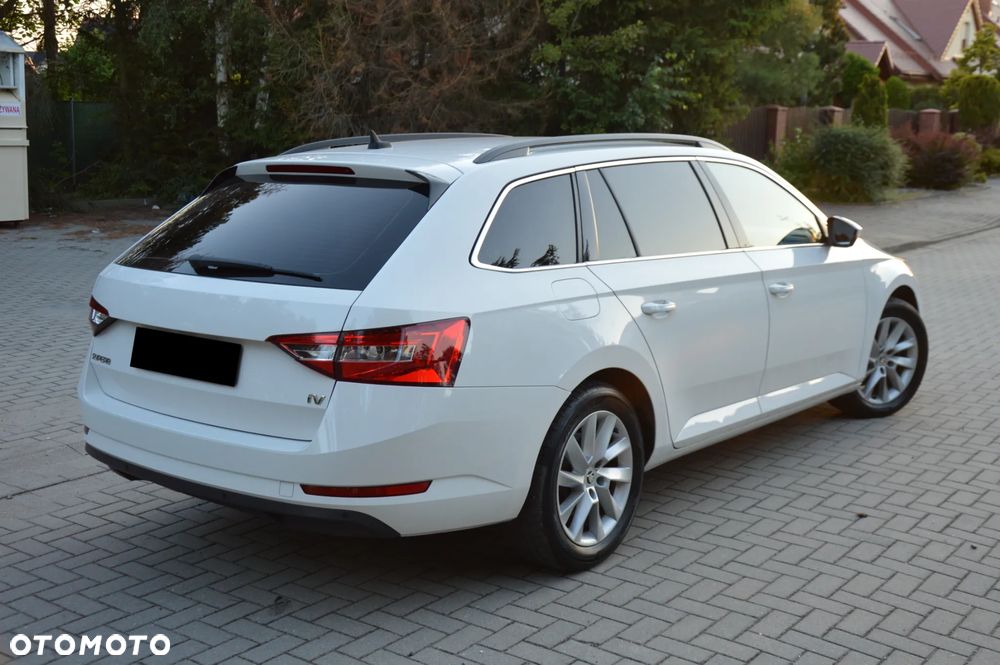 Skoda Superb 1.4 TSI Plug-In Hybrid Style DSG - 4
